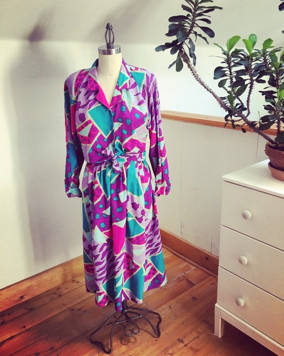 Vintage Bright, Geometric, 1980's Campus Casuals S