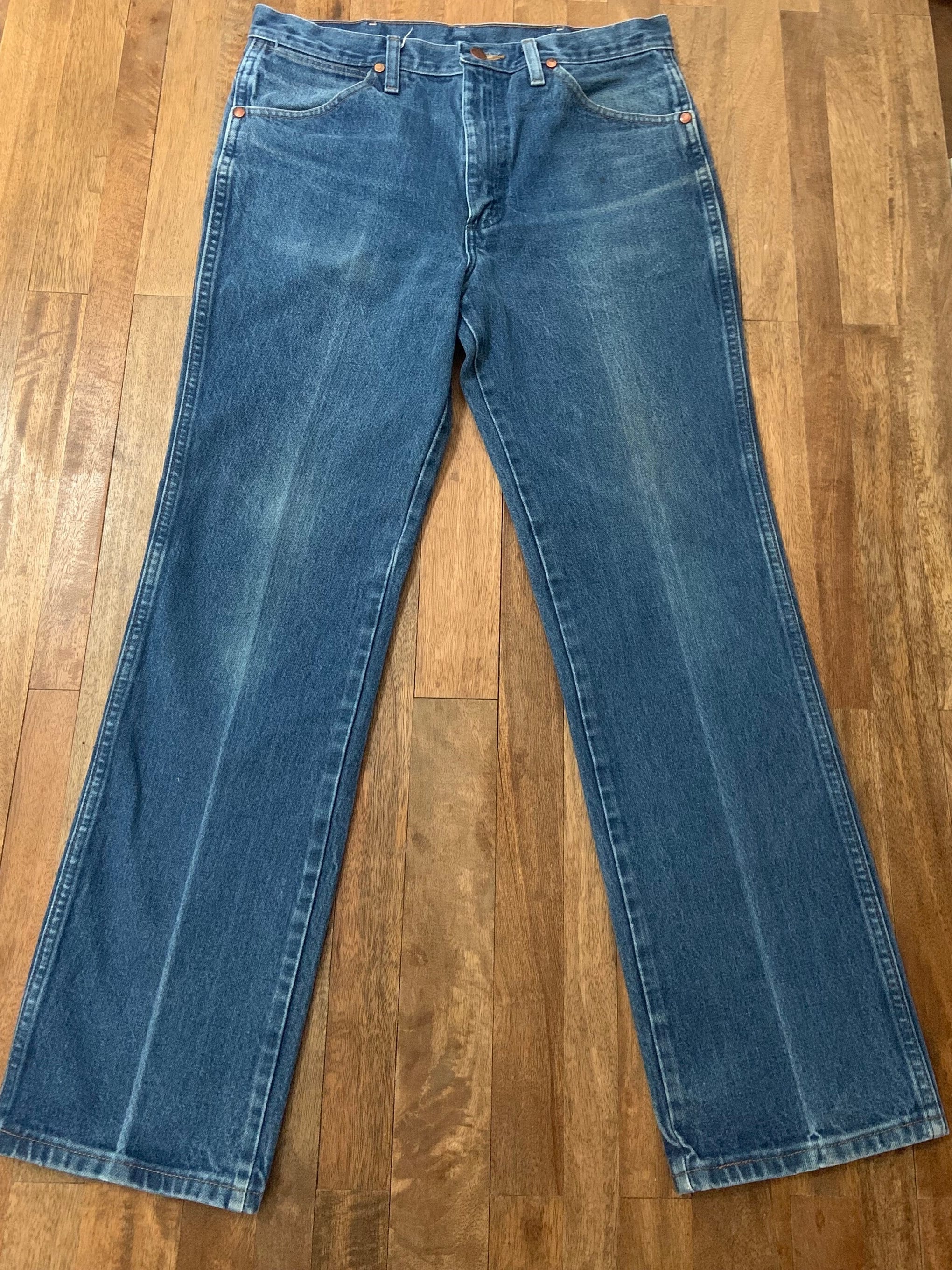 Faded Creased Wrangler Jeans 33/31 - Etsy