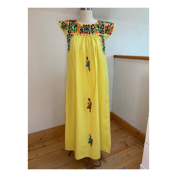 Vintage Yellow Cotton Embroidered Mexican Puebla D