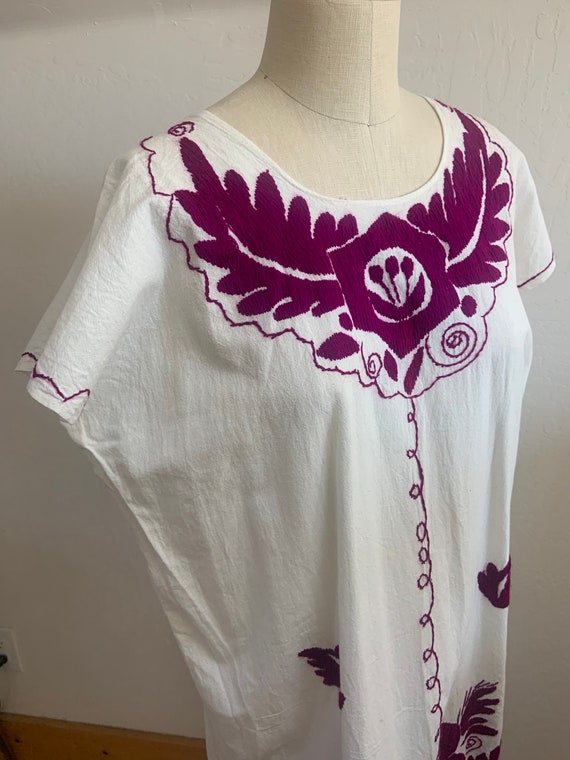 Vintage Hand Embroidered Floral Mexican Dress Med… - image 1