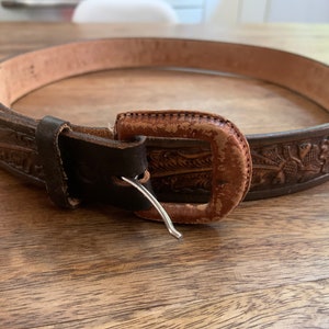 Vintage Tooled Leather Western Belt 40