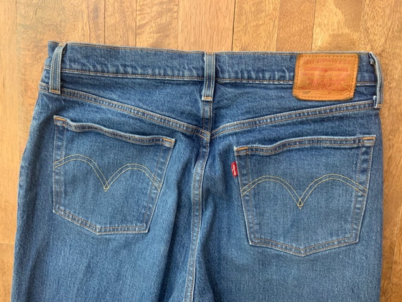 Medium Wash Levis 501 Jeans 31/26 - image 8