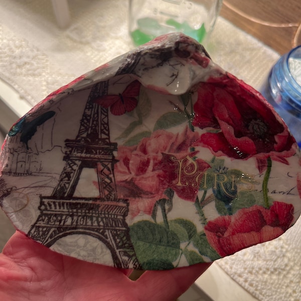 Eiffel Tower Paris Decoupage Sea Shell