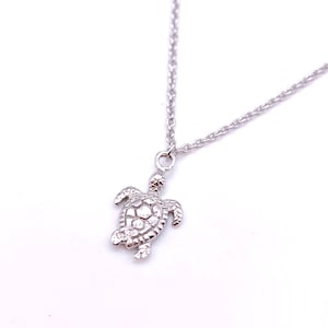 Silver Turtle Necklace Pendant, Silver Sea Turtle Necklace Comes with Cable Chain