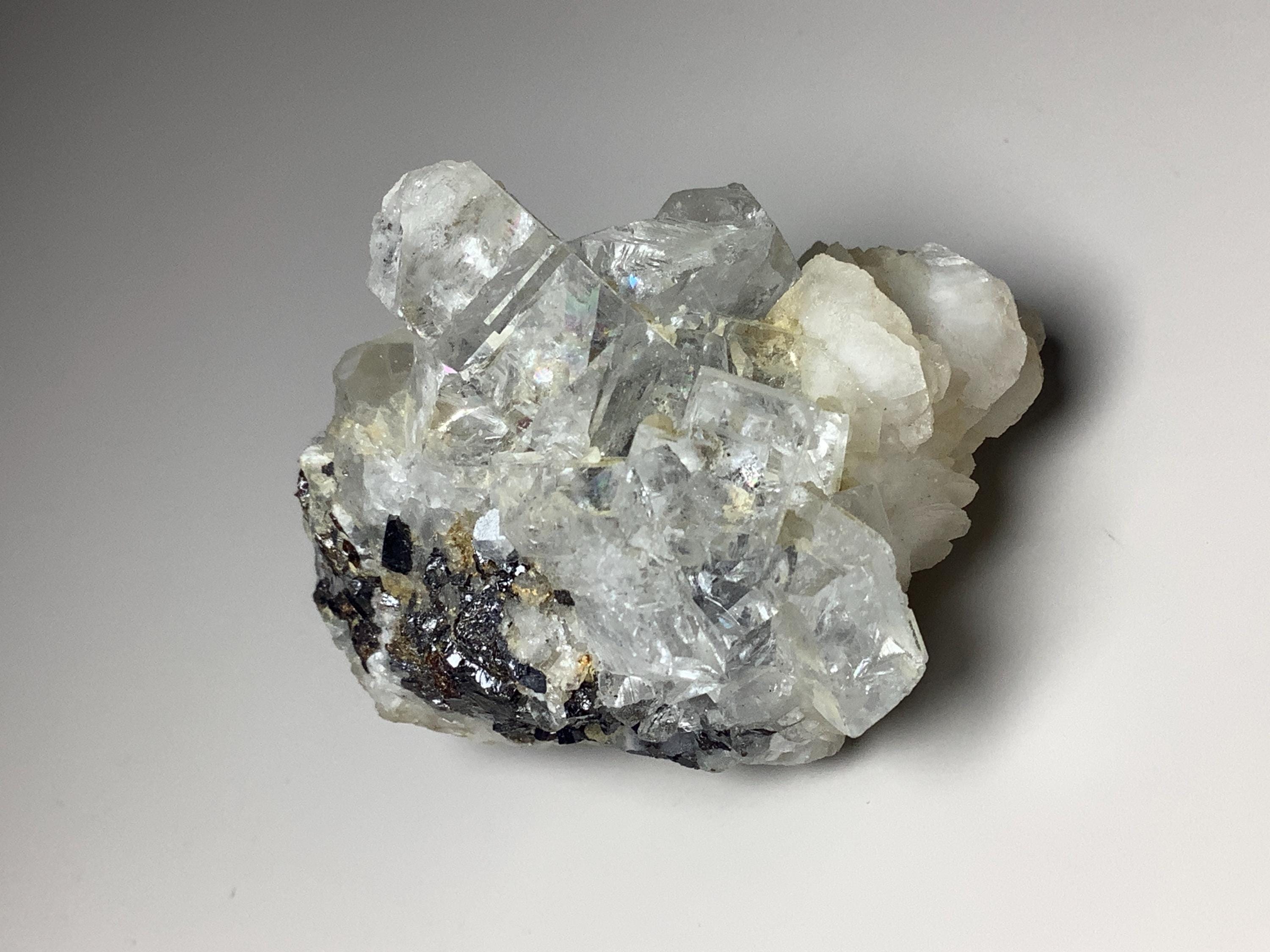 蛍石と方解石の結晶（番号1/8） - Etsy 日本