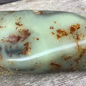 Siberian jade pellet