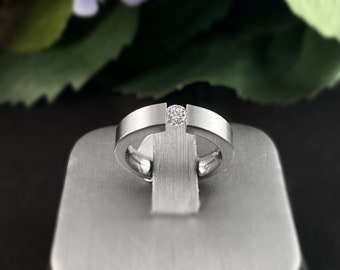 Stainless Steel Tension Set Ring Tiff New York B Round Cut