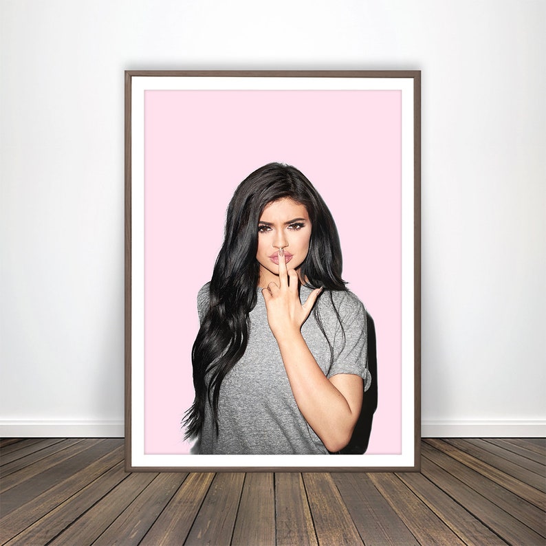 Kylie Jenner Poster Fashion Print Kylie Jenner Makeup Room Decor Fashion Poster Makeup Wall Art Lip Kit Kylie Jenner Merch Kylie Poster
