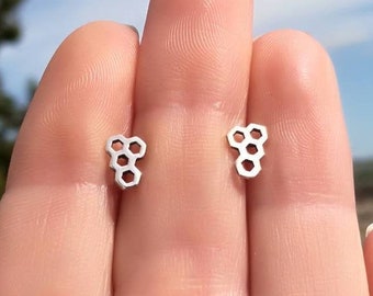 Honey Comb Stud Earrings, Sterling Silver, Hallmarked, Geometric Pattern