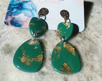 Polymer Clay Emerald Gold Dangle Earrings // Chic Clay Earrings