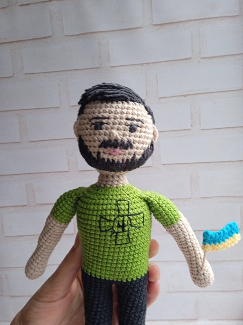 Volodymyr Zelenskyy doll, Crochet hero, Custom plush gift, Solidarity with Ukrainian people, Praying for the families of Ukrainian seller image 2