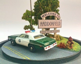 Movie Diorama Lamp | Handmade Suburban Night Street Scene | Retro Slasher Horror Display | Cult Horror Collector Decor