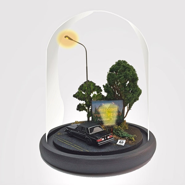 Agent Cooper diorama lamp - Limited Edition piece