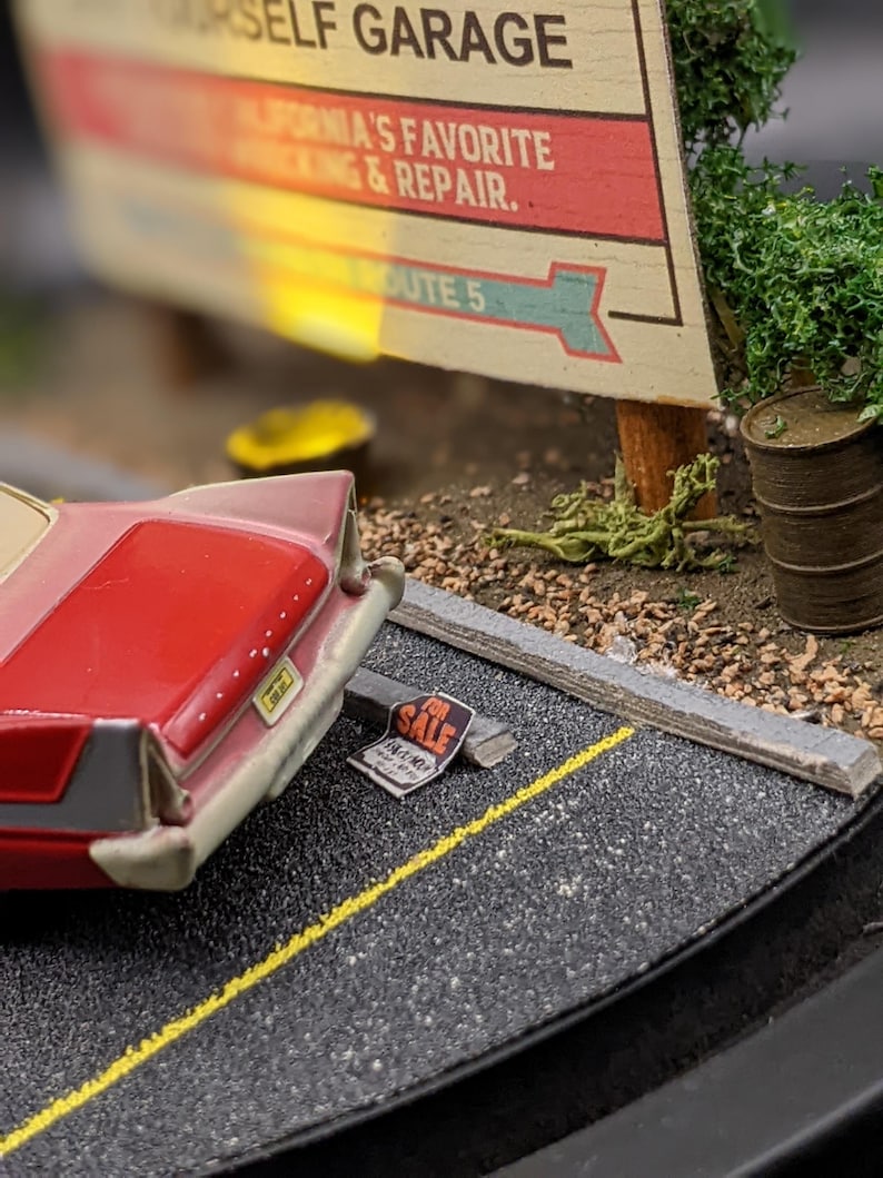 Movie Diorama Lamp | Handmade Vintage Car Night Scene | Retro Horror Film Display | Cult Movie Collector Decor image 8