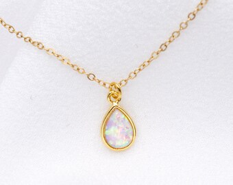Opal Halskette, Gold Opal Halskette, Kleine Tropfen Opal Halskette, Zarte Opal Halskette