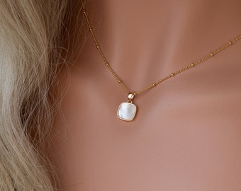 Mother of Pearl Necklace, 18K Gold Filled Mother of Pearl Necklace