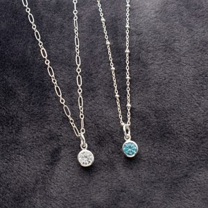 Zarte Geburtsstein-Halskette, kleine Birthstone 925 Sterlingsilber-Halskette, personalisierte Geschenke