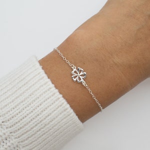 925 Sterling Silver Flower Bracelet, Dainty Minimalist Flower Bracelet