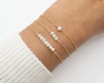 Delicate Pearl Bracelets, Tiny Pearl Bracelet, Friendship Bracelet, Dainty Freshwater Pearl Bracelet, Wedding
