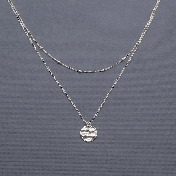 Sterling Silber geschichtete Halskette, zarte Halskette, gehämmerte Scheibe, Satelliten Kette Choker, Doppelstrang Halskette