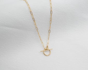 Gold Filled Paperclip Chain Necklace, Necklace with Toggle Closure , Hammered disk layering necklace
