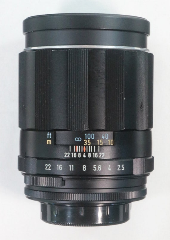 Super multi coated TAKUMAR 135mm f2.5 M42 Lens. Asahi OPT Co Japan 
