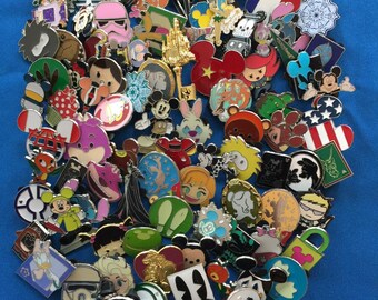 Disney World 25 Pin Trading Lot Lanyard Starter Set Pixar Coco