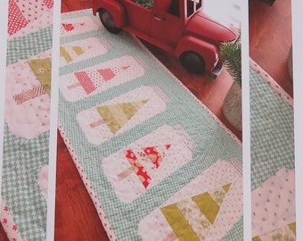 Christmas Jars Table Runner Pattern