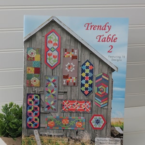 Trendy Table 2 by Heather Peterson of Anka&#39;s Treasures* Trendy Table Runners* Table Runners* Table Runner Pattern* Table Toppers*