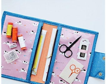 4 Pocket Case Pattern by Aneela Hoey*4 Pocket Case Pouch*Zipper Bag*Bag Pattern*Bag Pattern*Quilted Bag*Make Up Bag*Pouch Pattern*