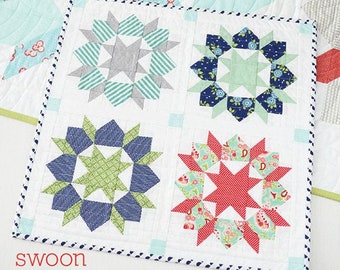 Thimble Blossoms Swoon Mini Quilt Pattern*Patriotic Mini Quilt*Thimble Blossom Mini Quilt*Mini Quilt*Swoon Mini*Mini Quilt Pattern*Swoon*