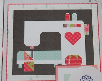 Stitched with Love Mini Quilt Pattern* Sewing Machine Mini Quilt* Sewing Machine Quilt* Sewing Machine* Mini Quilt Pattern* Mini Quilt*