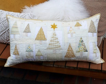 Champagne Christmas Pillow Pattern by Jen Kingwell