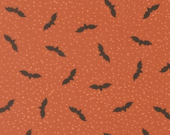 Moda Purrs and Boos Bats Spice (39063 15) 1/2-YD increments