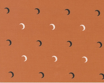 Moda Spellbound Mini Moons Pumpkin (43147 13) 1/2 Yard Increments