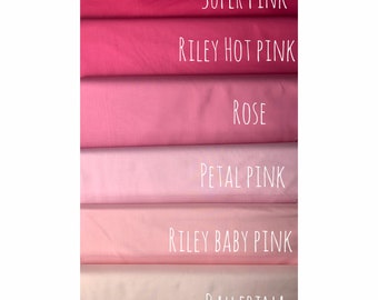 Riley Blake diseña Riley Baby Pink Solid*Incrementos de 1/2  yarda*C120-RILEYBABYPINK*Tela sólida rosa*Riley Baby Pink*Tela rosa  bebé*Rosa*