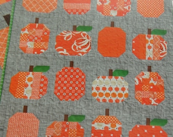 Mini Pumpkins Mini Quilt by Cluck Cluck Sew