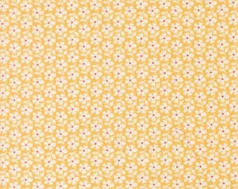 Moda Summer's End Daisies Sunflower by Fig Tree & Co. (35434 13) 1/2-YD Increments