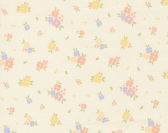 Moda Pastel Prairie Bloomers Porcelain (31781 11) 1/2-YD Increments