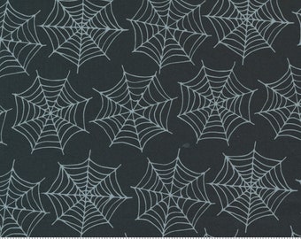 Moda Holiday Essentials Halloween Spiderwebs (20732 12) 1/2 Yard Increments