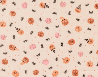 Moda Purrs and Boos Friendly Pumpkins and Spiders Moonbeam (39064 11) 1/2-YD increments