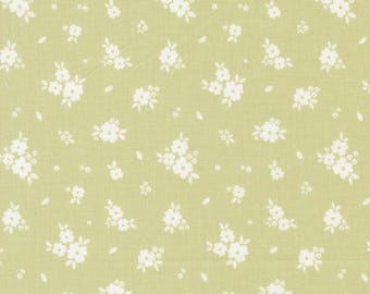 Moda Pastel Prairie Bloomers Pear (31781 14) 1/2-YD Increments