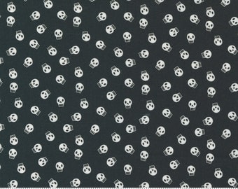 3/4-YD Bolt End Moda Holiday Essentials Halloween Skullzzz *20733 12 *Halloween Fabric*Skull Fabric*Skulls*Small Skull Fabric*Halloween*
