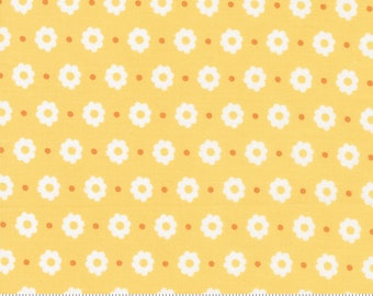 Moda Simply Delightful Petal Buttercup (37640 23) 1/2-YD Increments