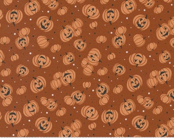 Moda Spellbound Bootiful Grins Spice (43144 14) 1/2 Yard Increments