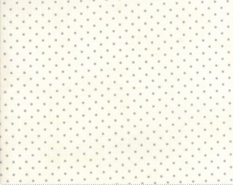 Moda Essential Dots White Silver (8654 155) 1/2 Yard Increments