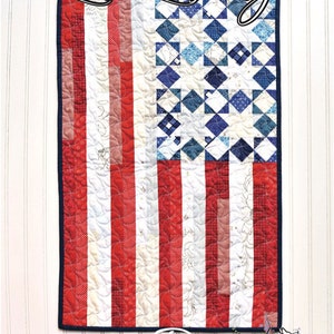 Lil Liberty Mini Quilt Pattern*Mini Flag Quilt*Flag Quilt Mini*Patriotic Mini Quilt*Flag Quilt*Lil Liberty Quilt*American Flag Quilt*Flag*