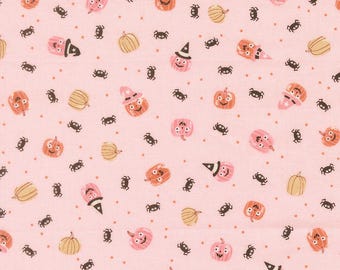 Moda Purrs and Boos Friendly Pumpkins and Spiders Purrfect Pink (39064 12) 1/2-YD increments