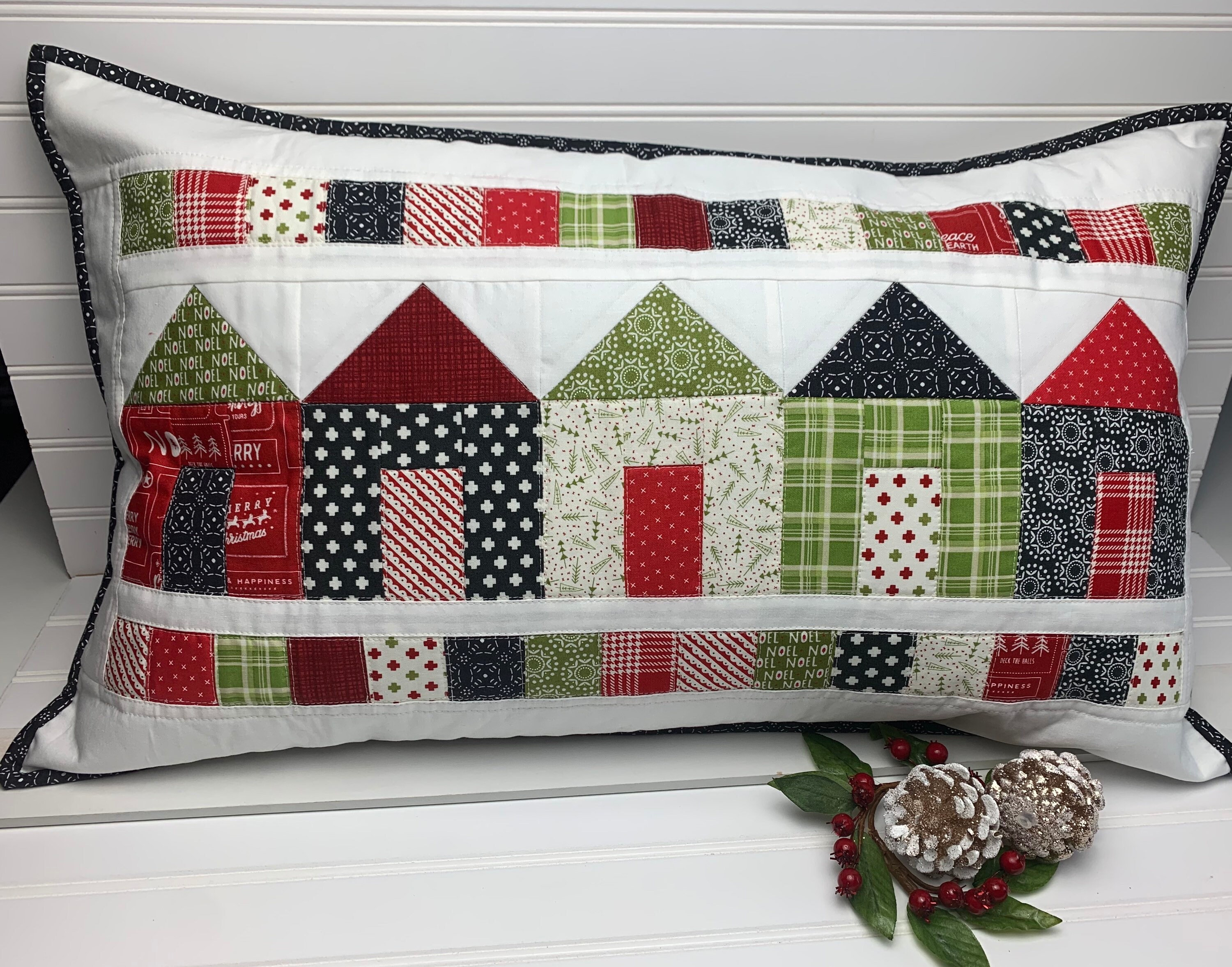Township Holiday Pillow Kit