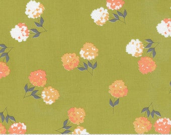 Moda Cozy Up Clover Floral Moss (29121 15) 1/2 Yard Increments